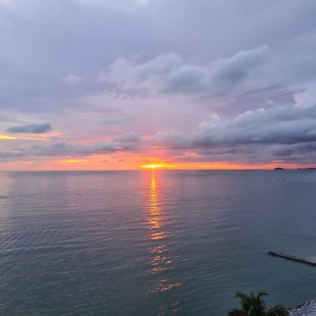The Arena Tanjung Tuan Port Dickson Leilighet Eksteriør bilde