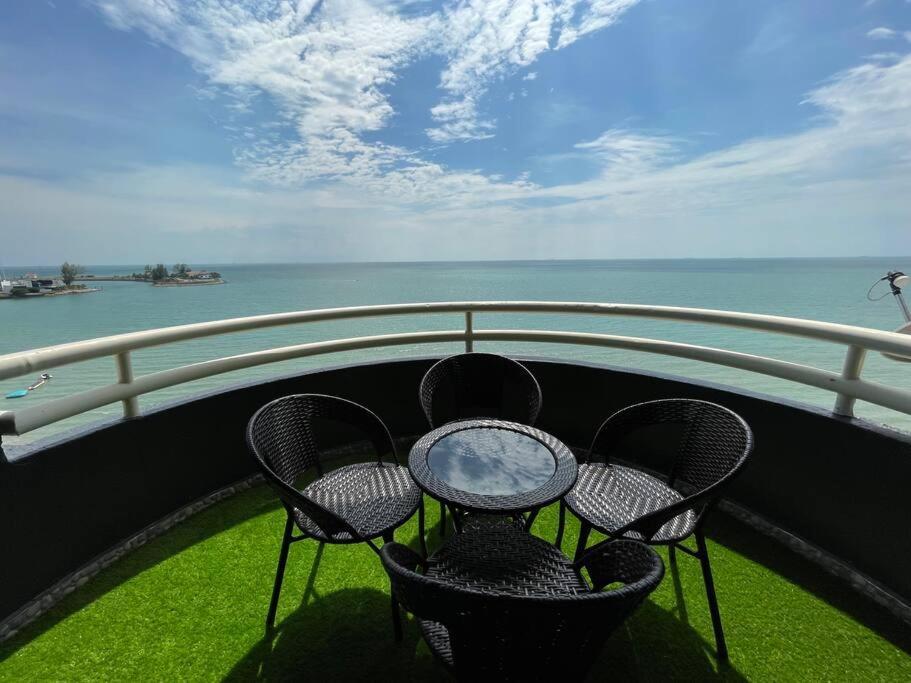 The Arena Tanjung Tuan Port Dickson Leilighet Eksteriør bilde